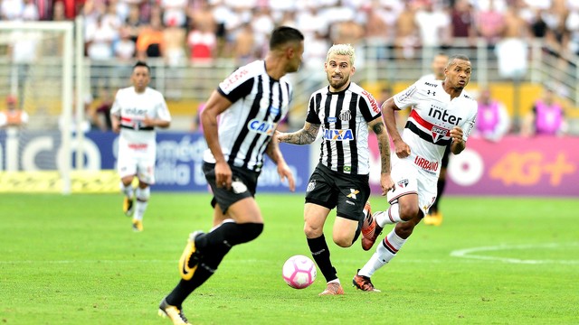 São Paulo vence e afasta o Santos da briga pelo título do Brasileirão