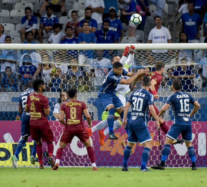 De virada, Cruzeiro derrota o Fluminense, no Mineirão