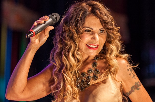 Elba Ramalho abre a programação do "Folia de Rua 2018" em João Pessoa na sexta dia 02