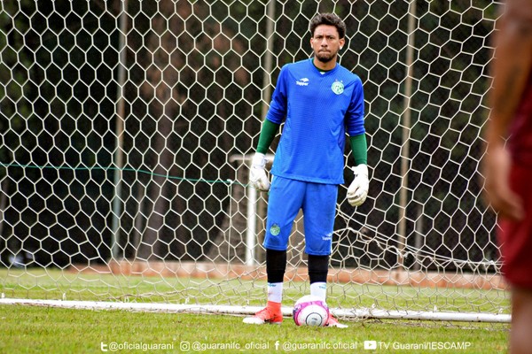 CAPOTAGEM: Goleiro Wallace, do Guarani, morre em capotagem na Bandeirantes