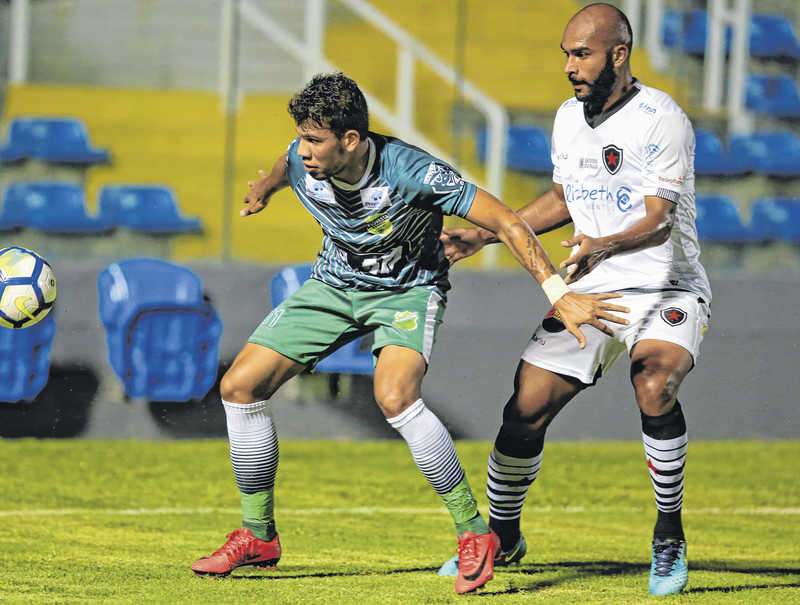 FORTALEZA 20 DE JULHO 2016 COPA DO BRASIL JOGO CEARA X BOTAFOGO-PB NA ESTADIO PRESIDENTE VARGAS