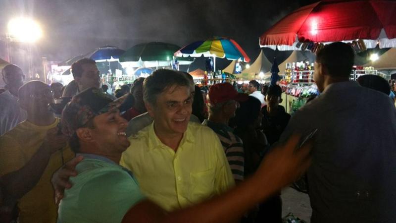 Convidado por lideranças políticas, senador Cássio visita Sapé e participa de festa de São Sebastião em Capim de Mamanguape