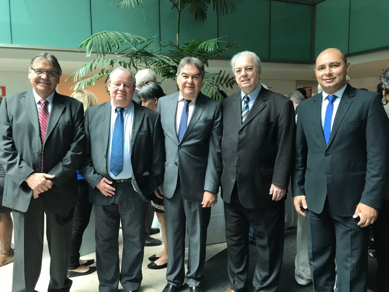 Seceretário Lindolfo participa de seminário para debater o turismo,  no Rio de Janeiro