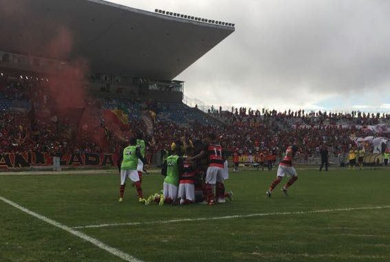 Campinense derrota o Treze e garante vaga antecipada na semifinal do Paraibano