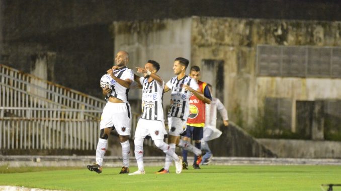 SÉRIE C: Botafogo derrota o Confiança, segue invicto e assume a liderança do grupo A