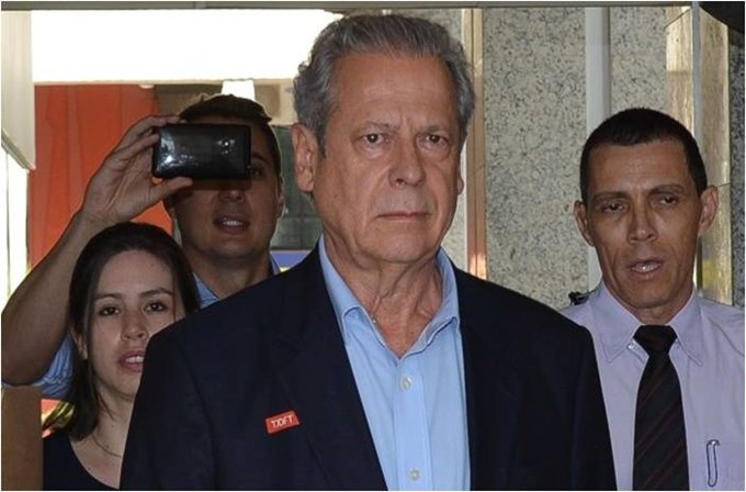 CONDENADO: Justiça manda prender José Dirceu; ex-ministro tem até as 17h desta sexta para se apresentar à PF