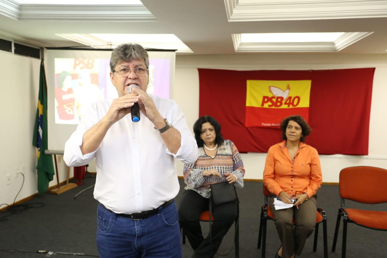 ELEIÇÃO 2018; João Azevêdo discute avanços na saúde da paraíba durante encontro em João Pessoa