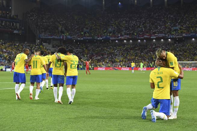 Brasil vence Sérvia e avança em 1º do grupo e vai enfrentar México nas oitavas de final