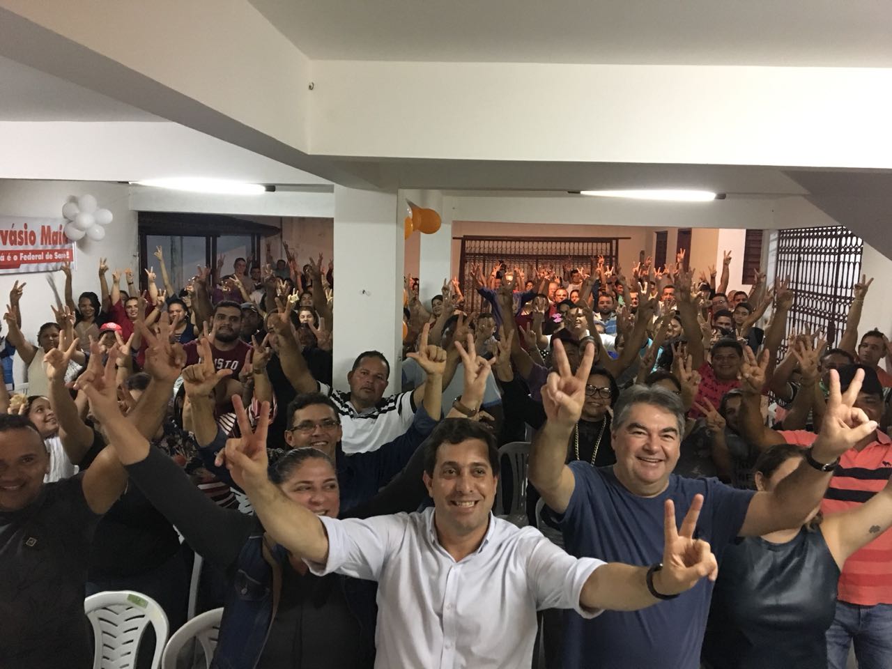 Lindolfo Pires é recebido com festa por lideranças políticas em Sapé-PB