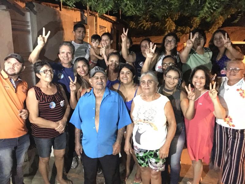 Nabor Wanderley participa de atividade de campanha no Conjunto dos Sapateiros, em Patos