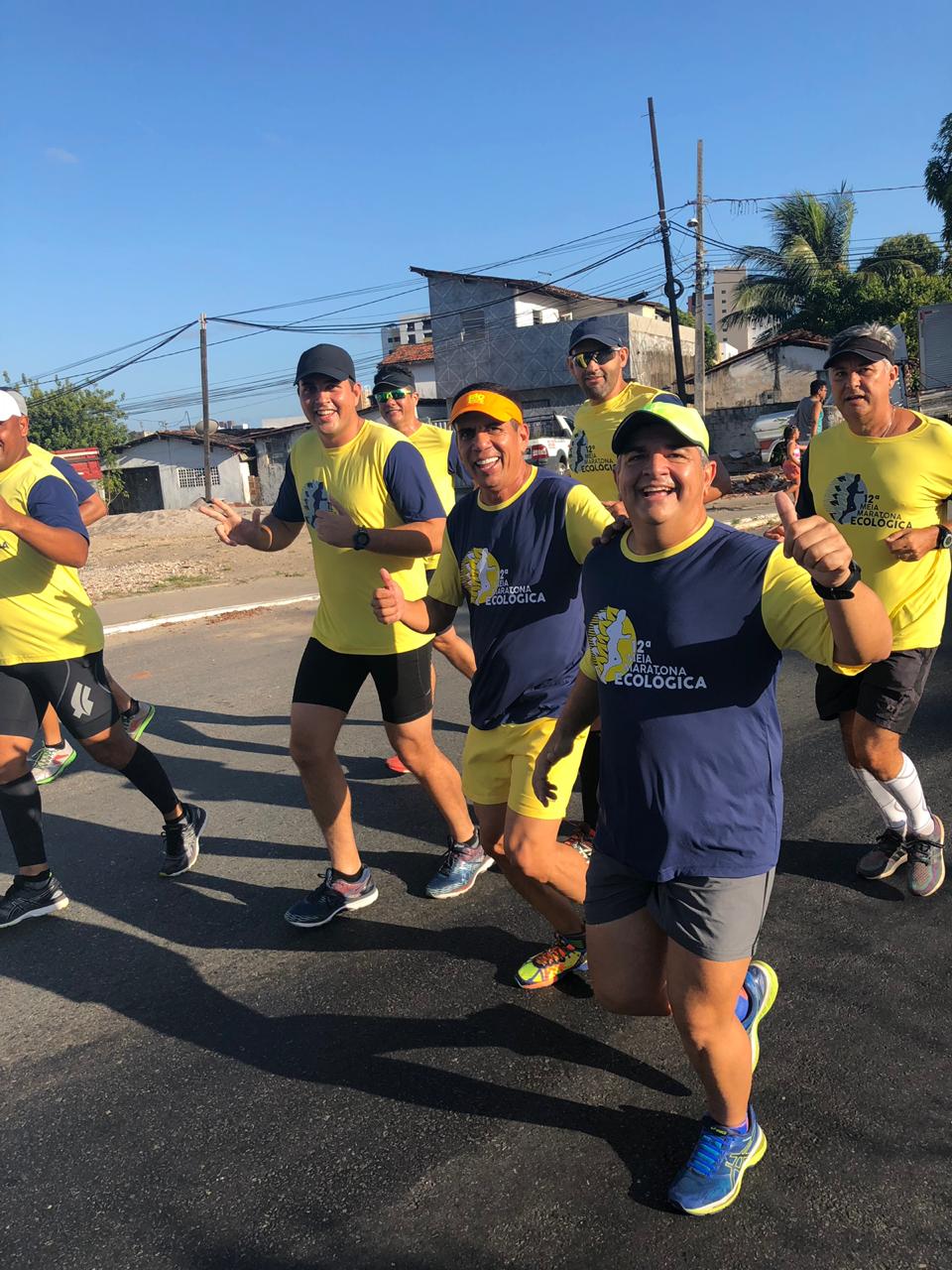 LAZER E DIVERSÃO: 12ª edição da corrida ecológica reúne mais de 300 atletas em percurso de 21km