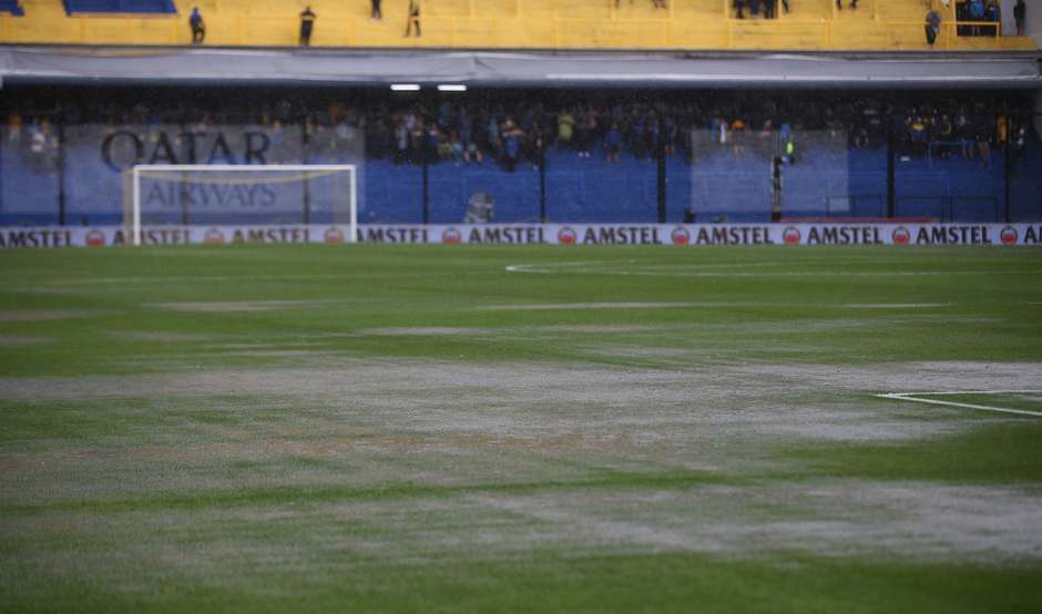 TEMPORAL: Conmebol adia 1ª partida entre Boca Juniors e River Plate pela decisão da Libertadores devido a forte chuva em Buenos Aires