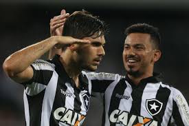 Sem vencer a 8 jogos, Corinthians perde para o Botafogo e fica ameaçado de rebaixamento