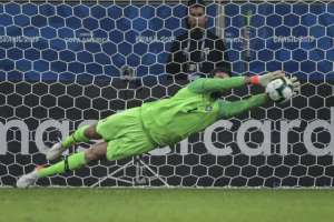 Brasil vence Paraguai nos pênaltis e vai à semi-final da Copa América