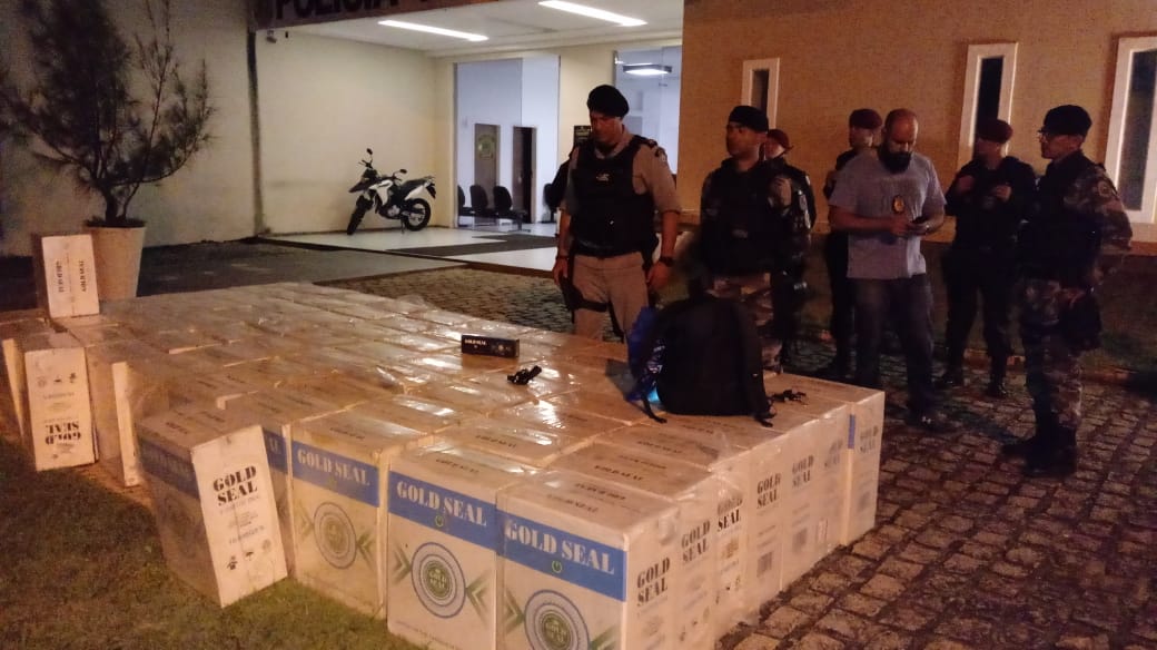 EM SAPÉ: Polícia Militar desarticula esconderijo de quadrilha e apreende carregamento de 3 toneladas de cigarros