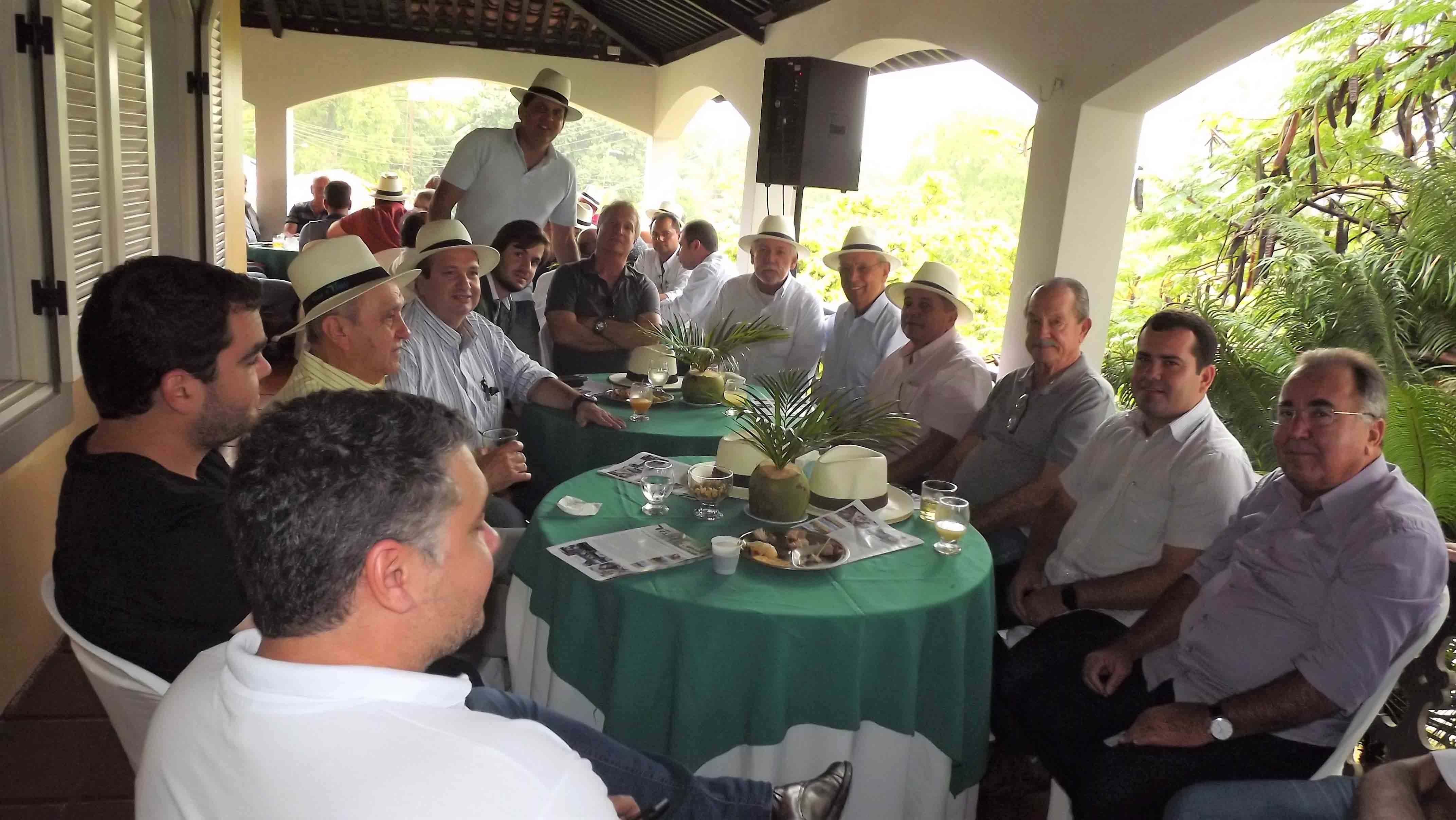 CONFRATERNIZAÇÃO: Diretores e associados da Asplan prestigiam evento promovido pela Agro Indústria Tabu,  em Caaporã