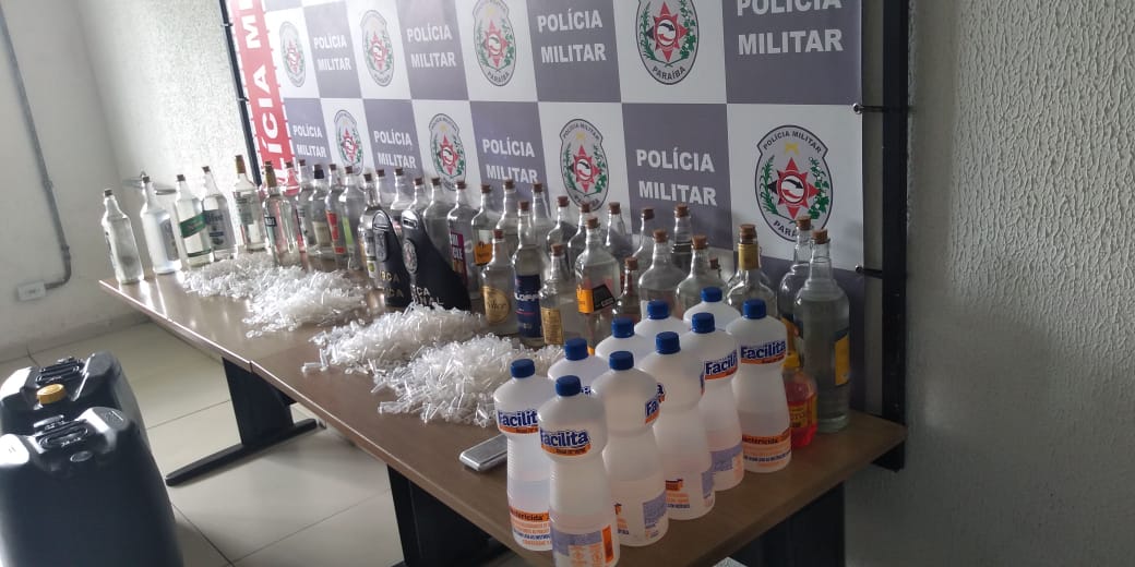 NO BANCÁRIOS: Polícia Militar apreende grande quantidade de loló que seria distribuída durante prévia carnavalesca em João Pessoa