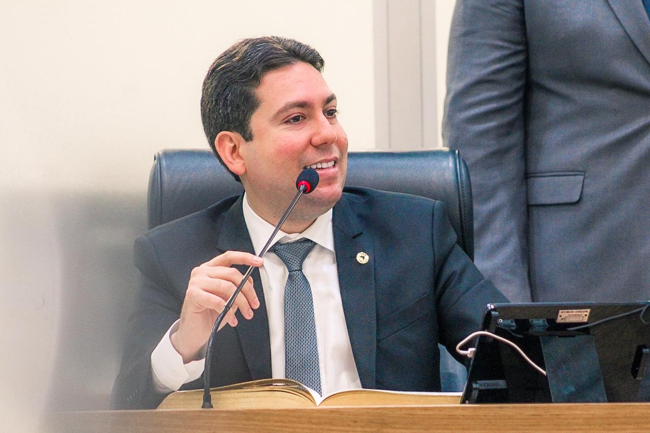 Deputado Felipe Leitão deixa direção do Avante em João Pessoa e deve se filiar o MDB para reforçar a base de Veneziano