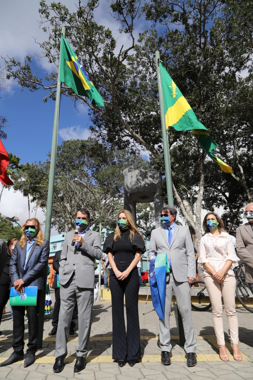 Senadora Daniella participa de solenidade da Independência em Campina Grande