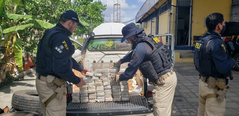 COCAÍNA: PRF apreende na BR 230 carga com 60 kg avaliada em R$ 7.5 milhões que estava sendo transportada para Natal