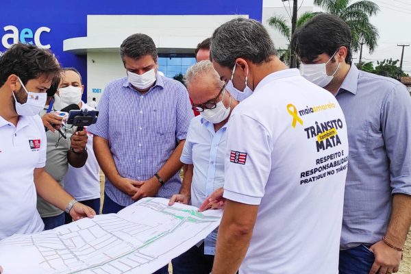 Prefeito Cícero Lucena acompanha início de obras de mobilidade urbana em parceria com o grupo Nordestão na Avenida Hilton Souto Maior