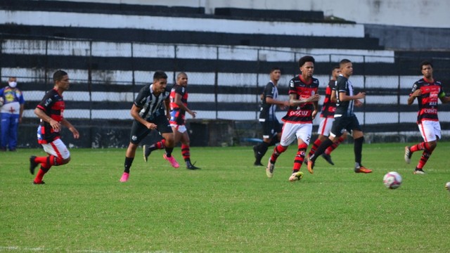 Campinense derrota o Central de Caruaru no Lacerdão e assume a 3ª colocação no grupo 3