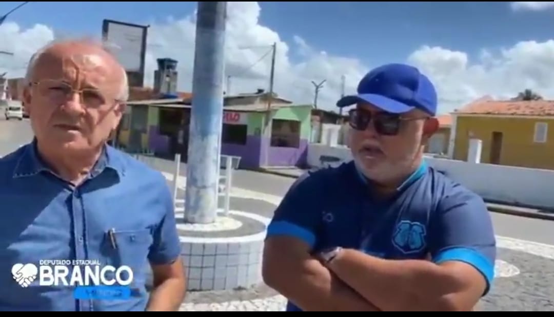 Deputado Branco Mendes inspeciona obras em Pitimbu ao lado do ex-prefeito Leonardo  Barbalho