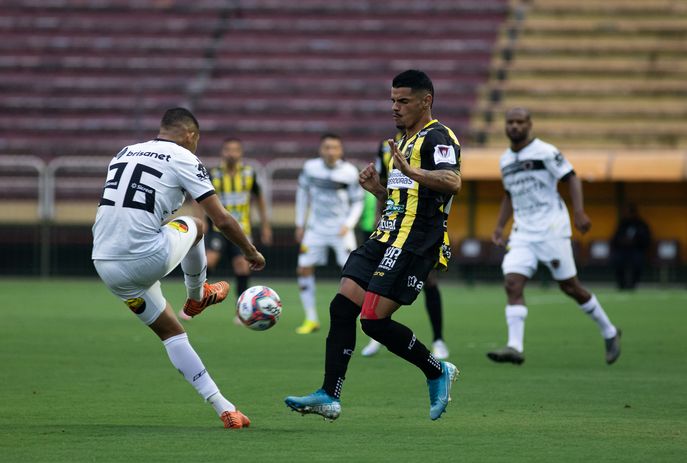 Botafogo (PB) cede empate contra o Vota Redonda, mas segue líder do grupo A