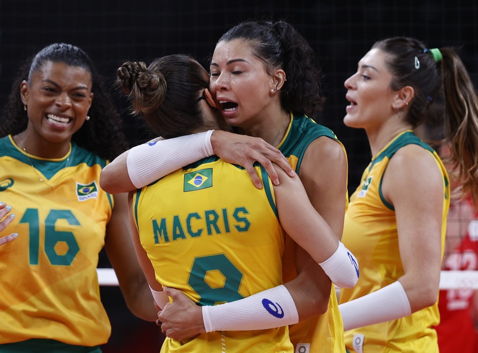 Brasil vence a Rússia e vai à semifinal no vôlei feminino em Tóquio