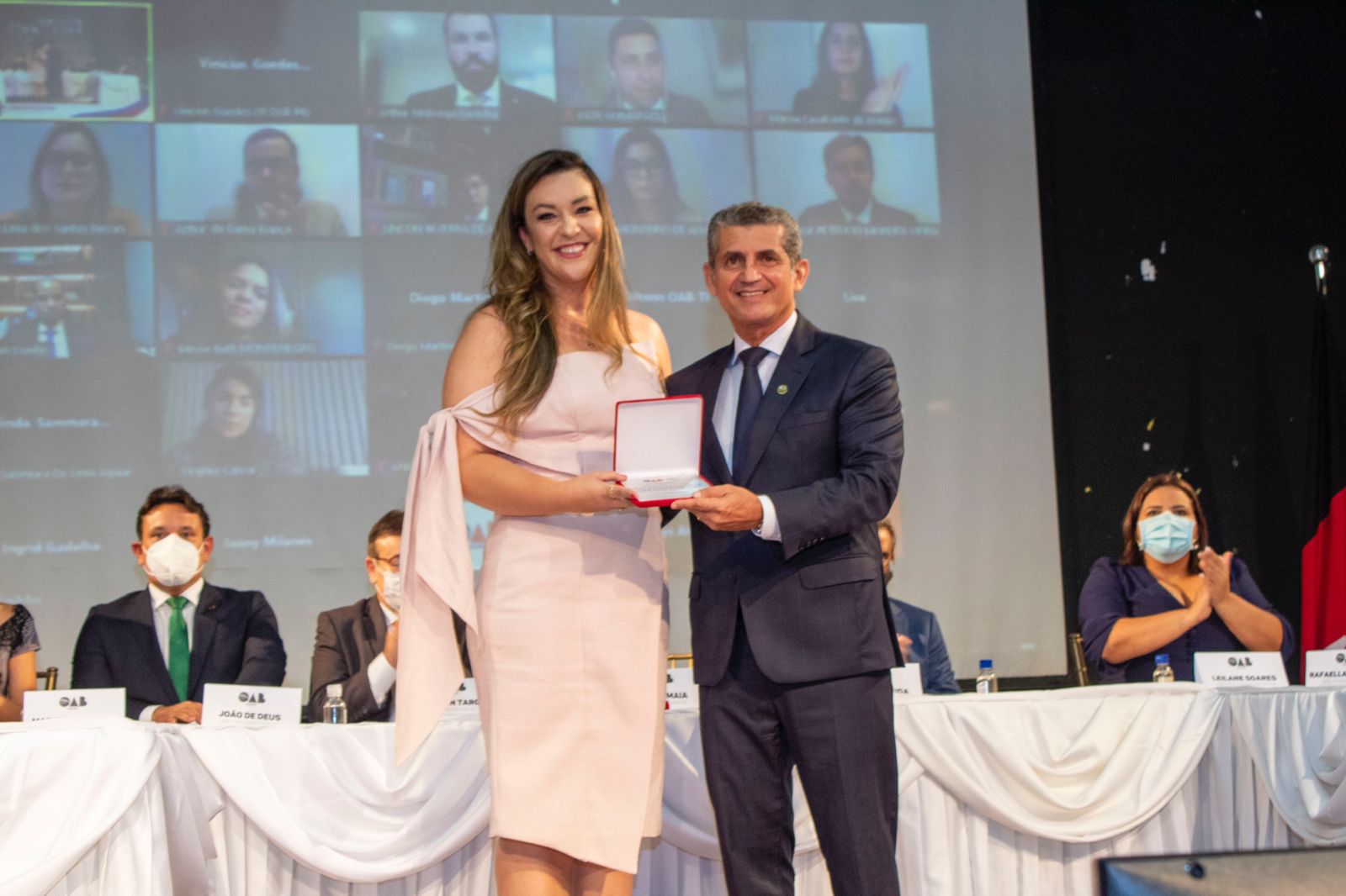 Advogada e deputada estadual Camila Toscano recebe homenagem da OAB-PB pelo trabalho em favor da advocacia paraibana