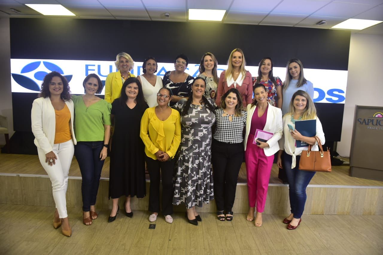 Reunida com mulheres jornalistas, senadora Daniella Ribeiro promove seminário político para debater sobre violência contra a mulher