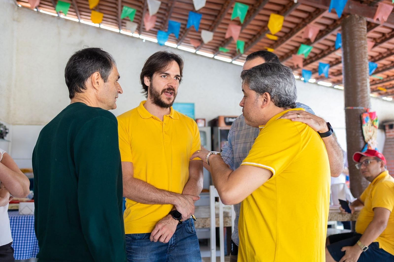 Em agenda política neste domingo, pré-candidato ao governo da Paraíba, Pedro defende gestão que trabalhe para transformar a educação