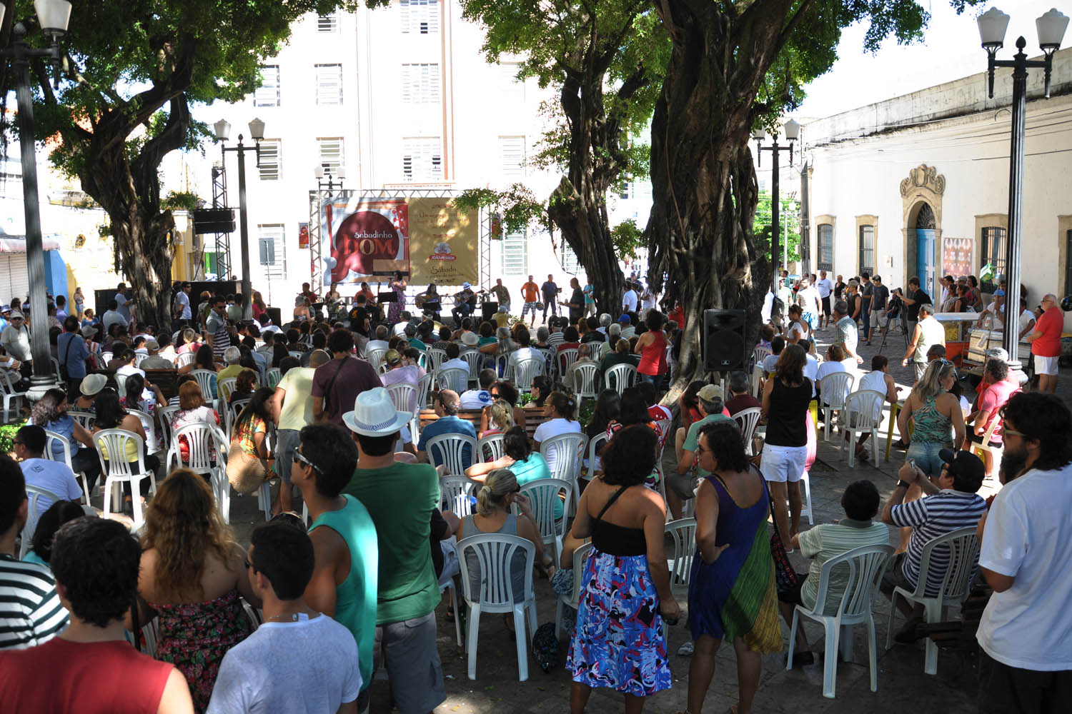 Show eclético: Sabadinho Bom tem roda de chorinho com o saxofonista Chico Lopes e convidados