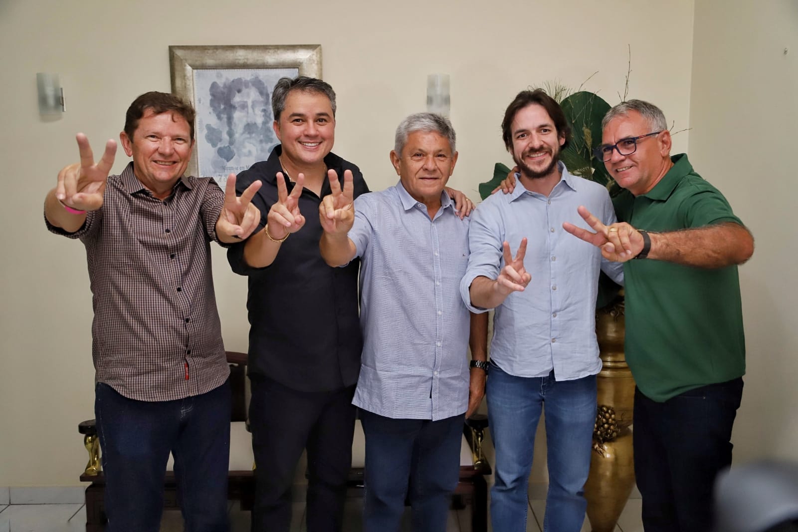 Prefeito Verissinho (MDB) de Pombal anuncia apoio à candidatura de Pedro Cunha Lima ao governo da Paraíba