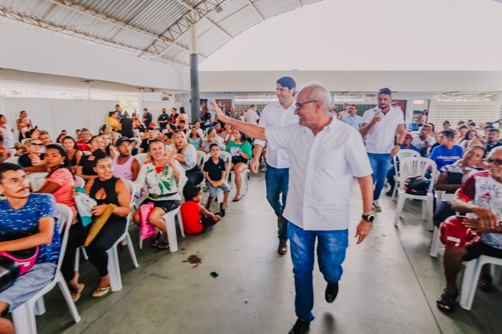 Nesta quinta-feira: Prefeito Cícero entrega chaves a 192 famílias contempladas com apartamentos Vista Alegre II, no Colinas do Sul