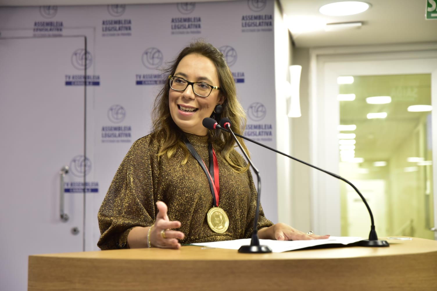 Cachoeirense Rivana Ricarte é condecorada pela AL-PB com a Medalha de Epitácio Pessoa, proposta pelo deputado Jeová Campos