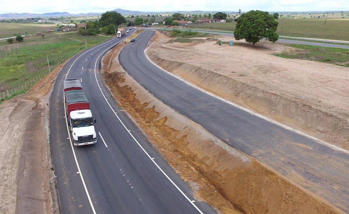 PRF informa que BR 230 será interditada a partir desta segunda-feira e durante todo mês de abril no distrito de Cajá