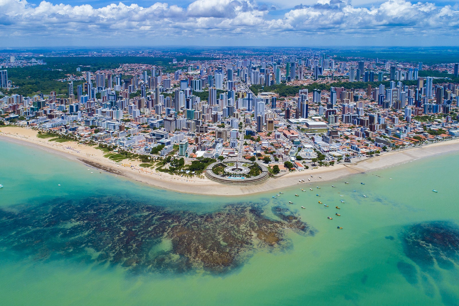 A Paraíba que cresce: Setor de serviços fecha primeiro semestre com 2º maior crescimento do Nordeste