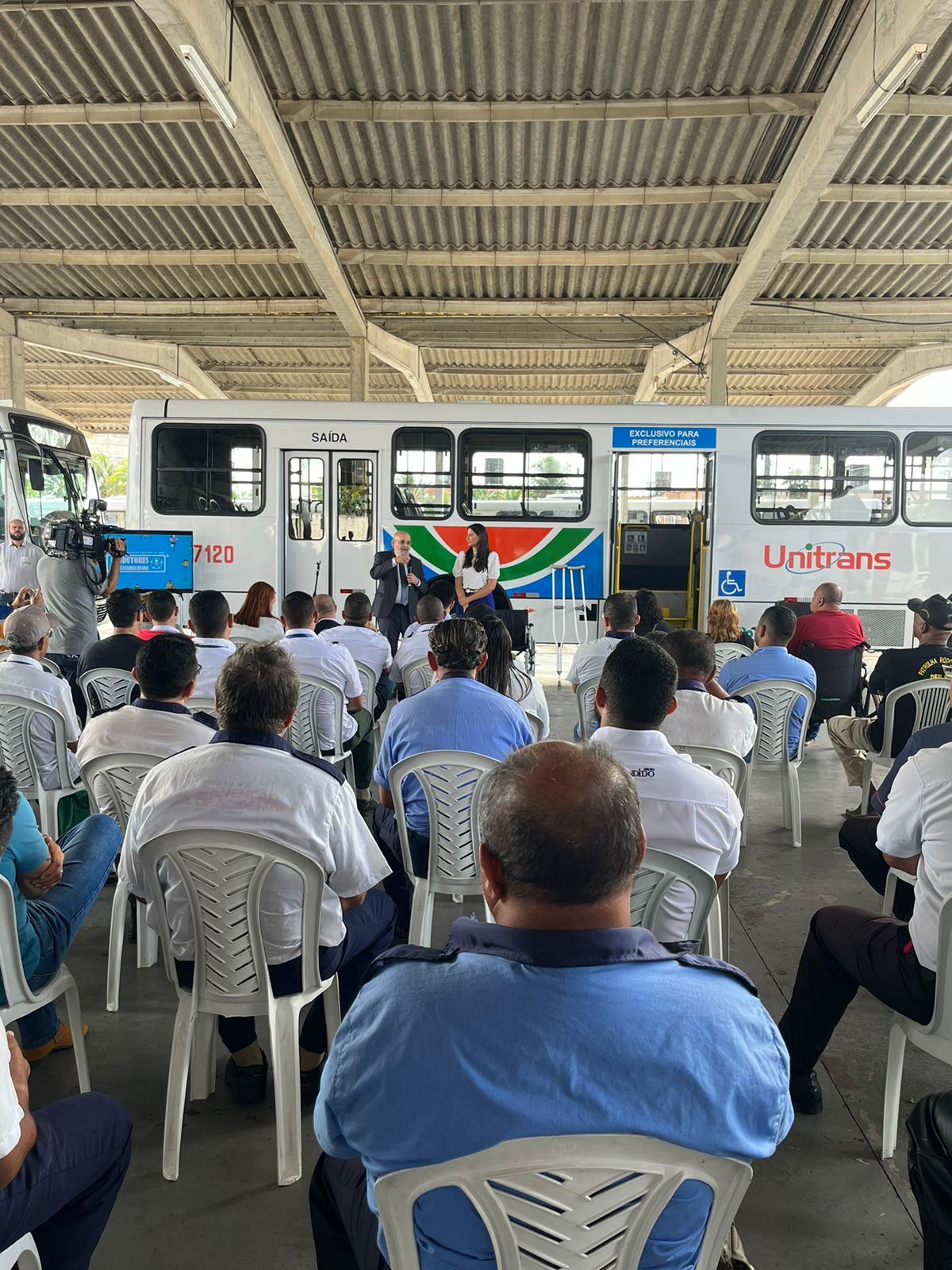 Operadores do sistema de transporte público Metropolitano de João Pessoa passam por treinamento para melhorar atendimento às pessoas com deficiência