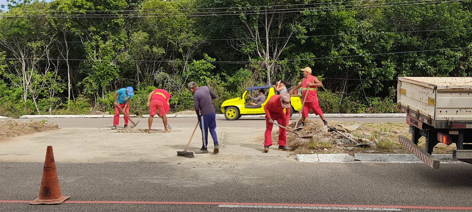 Seinfra de João Pessoa inicia semana com manutenção de galerias, iluminação pública e Operação Tapa-buraco