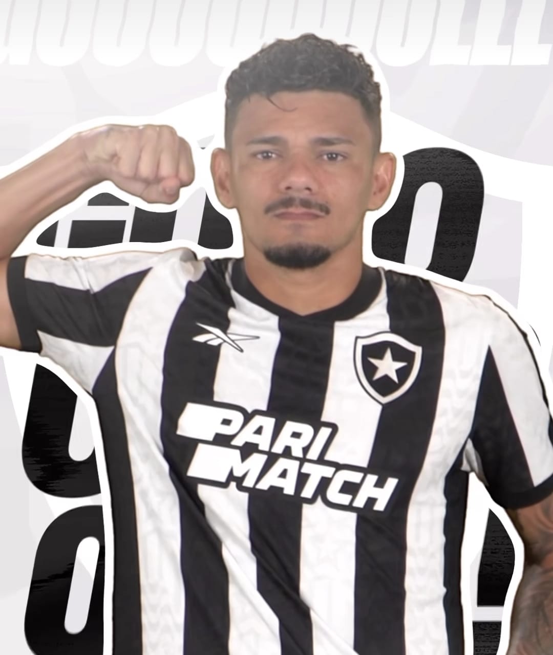 Com 2 gols do paraibano Tiquinho, Botafogo goleia o Coritiba, reafima liderança e 'conquista' primeiro turno do Brasileirão