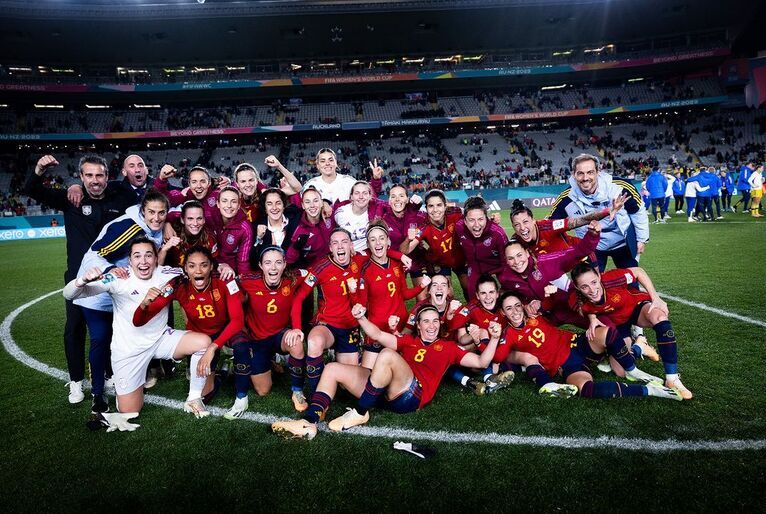 Espanha domina favorita Inglaterra e conquista Copa do Mundo de futebol feminino pela 1ª vez