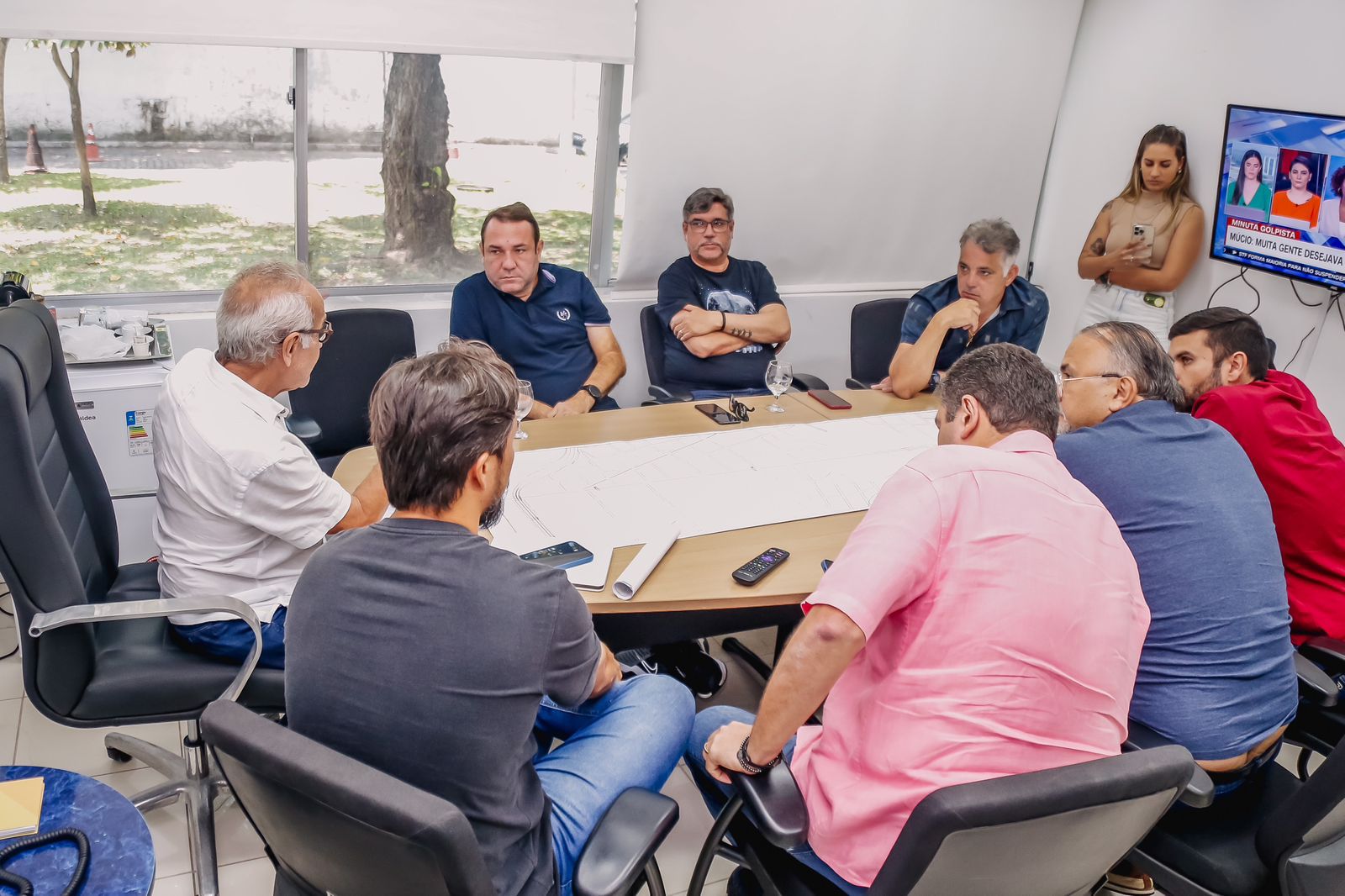 Prefeito Cícero se reúne com representantes dos blocos carnavalescos para discutir  projeto que trata do formato das prévias carnavalescas de João Pessoa