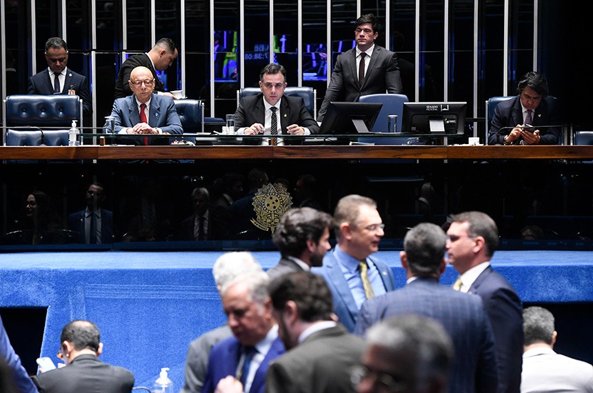 Senado Federal aprova PEC que limita decisões individuais no STF e demais tribunais superiores