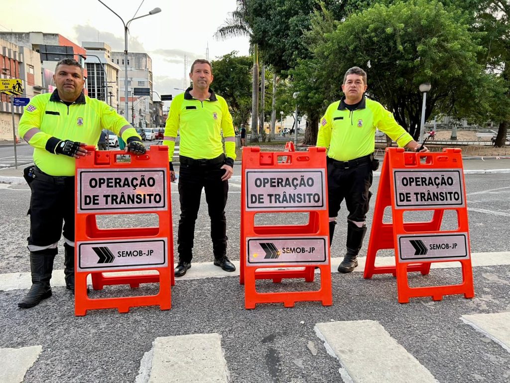 Folia de Rua: Semob-JP garante segurança viária e reforço na frota de ônibus para atender os foliões dos Muriçocas do Miramar, nesta quarta-feira de fogo