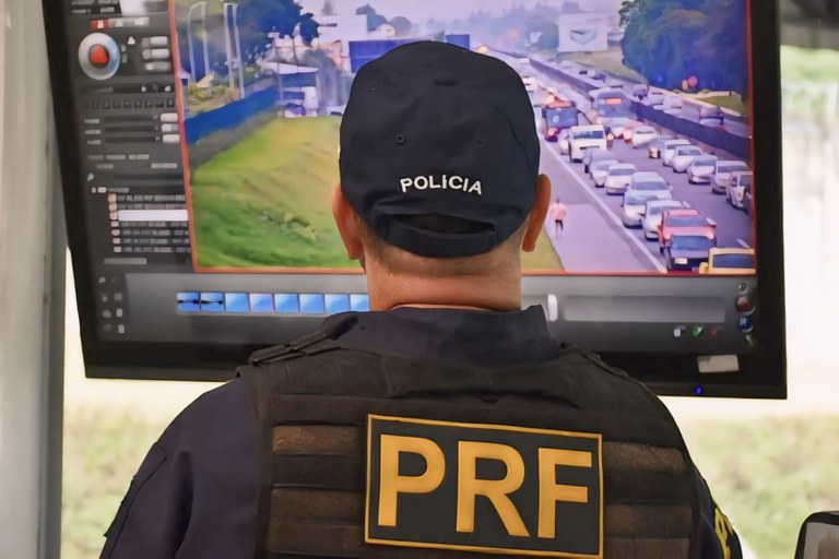 Infrações de trânsito: PRF na Paraíba adere à tecnologia de videomonitoramento para auxiliar na fiscalização das rodovias federais