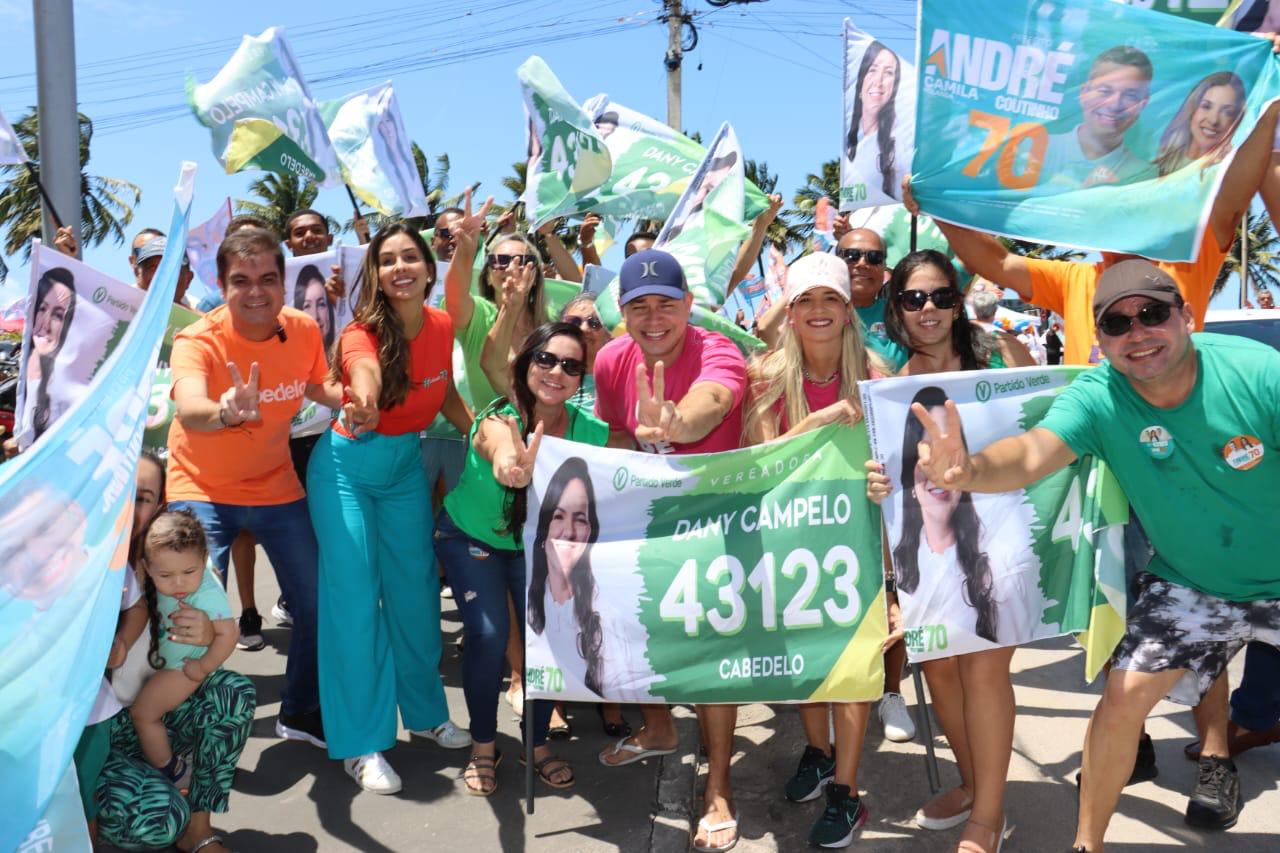 Bandeiraço e reuniões marcam atividades de final de semana de Dany Campelo,  candidata a vereadora em Cabedelo