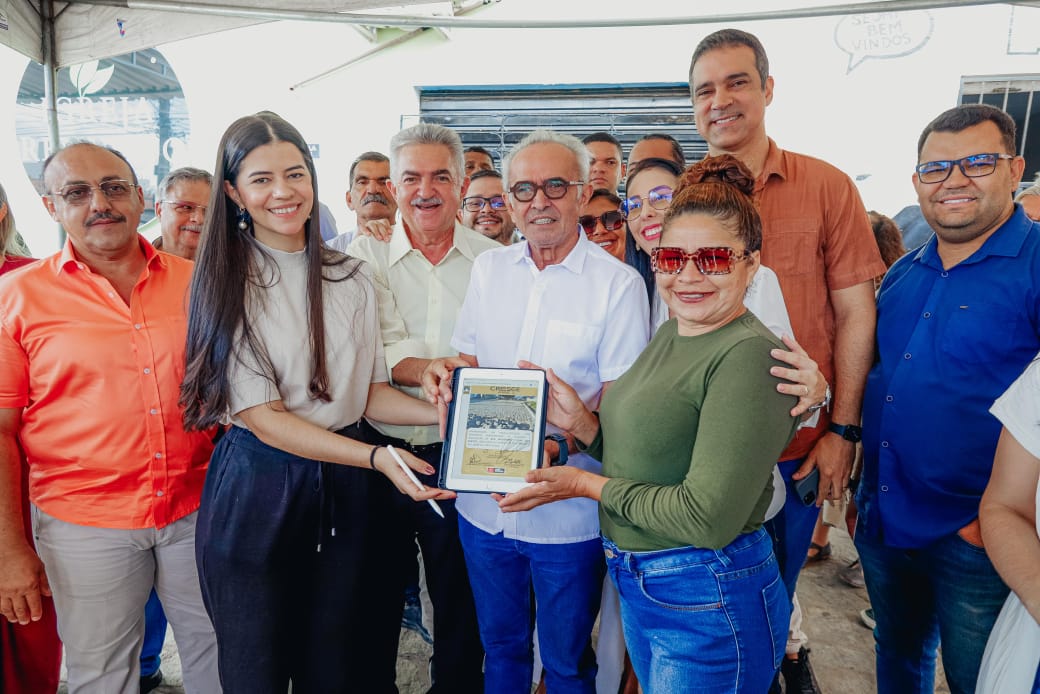 Bairros Colibris e José Américo em João Pessoa terão 100% de ruas pavimentadas, garante prefeito Cícero Lucena