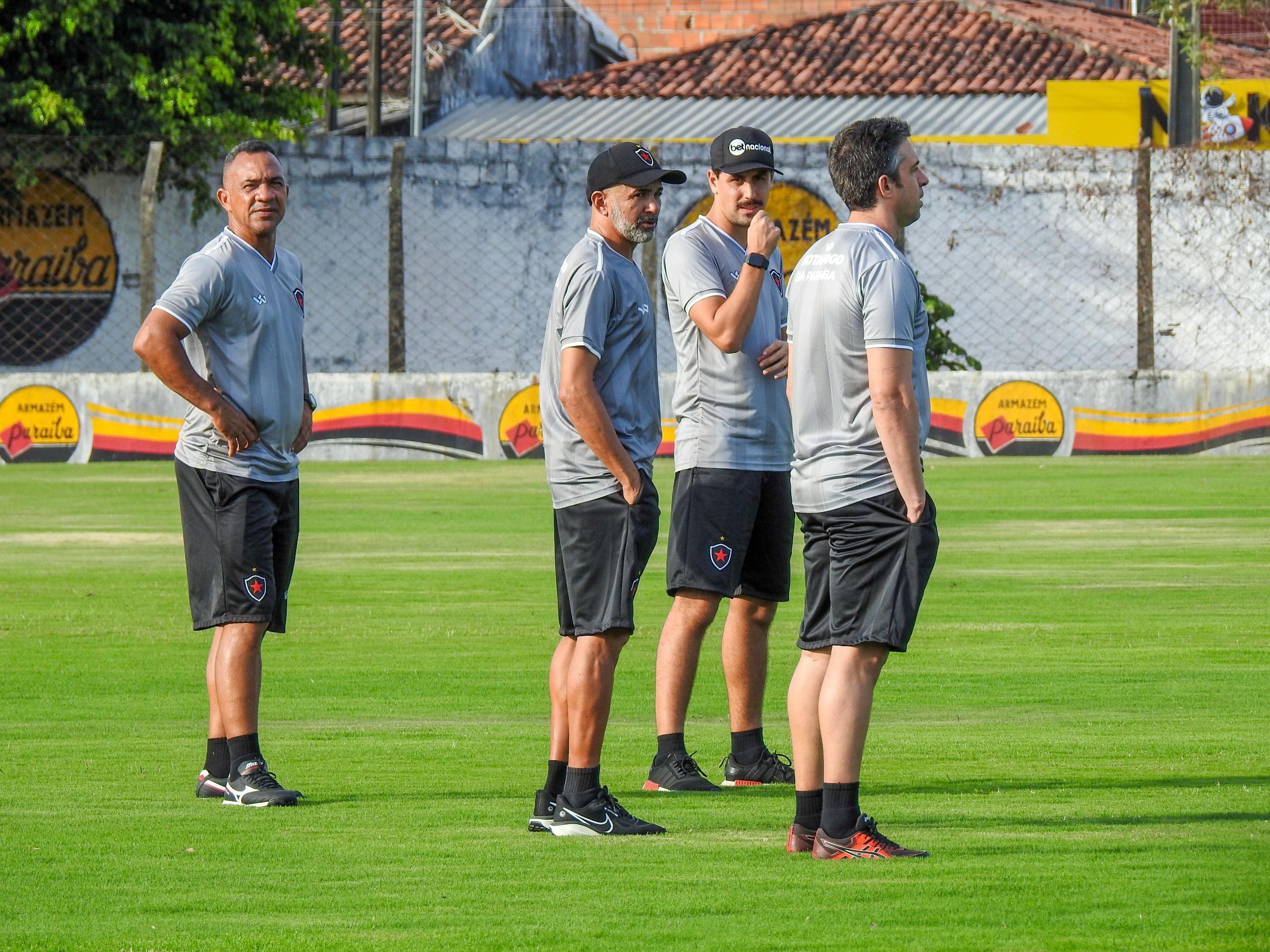 Com apresentação do elenco, Botafogo-PB inicia preparativos para a temporada 2025