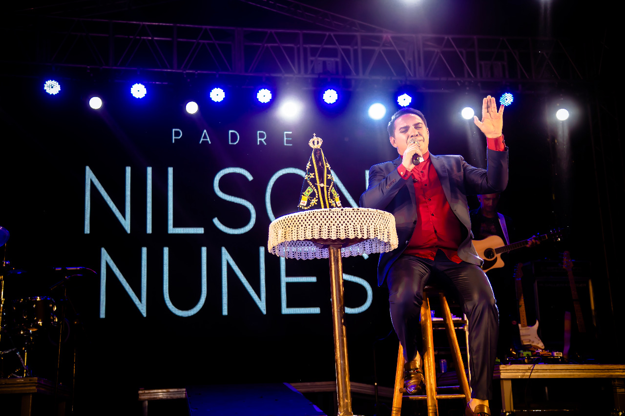 Natal de Jesus em família: Padre Nilson celebra o "Natal de Luz" nesta quinta-feira na Praia de Tambaú